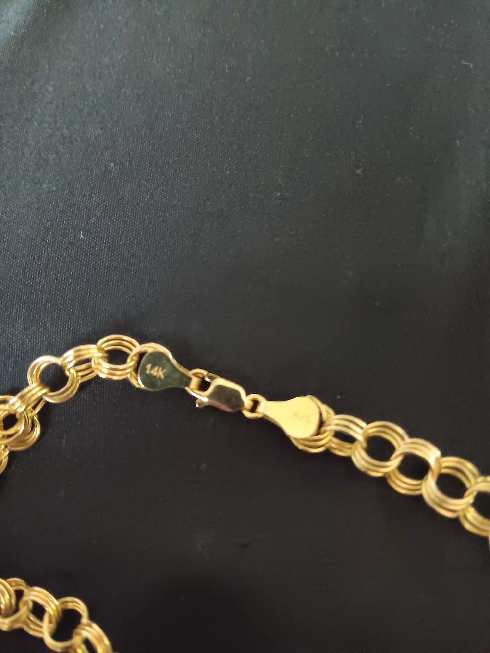 14KGold Link Circle Chain Necklace - Elegant Women's Jewelry . 14K Genuine Gold. - Picture 2 of 3